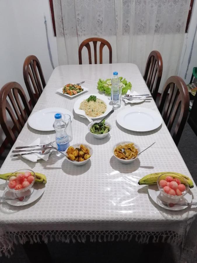 Nuwara Eliya Mountain View Homestay ภายนอก รูปภาพ