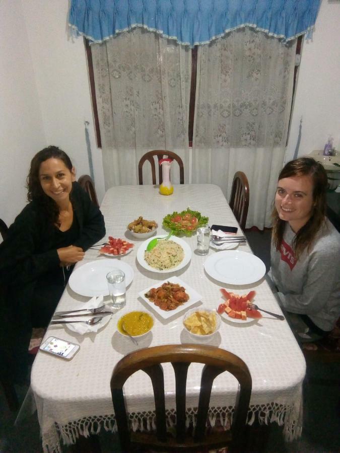 Nuwara Eliya Mountain View Homestay ภายนอก รูปภาพ