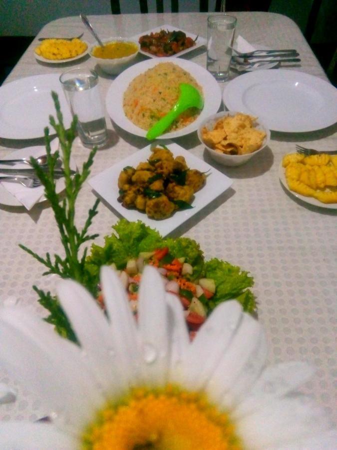 Nuwara Eliya Mountain View Homestay ภายนอก รูปภาพ