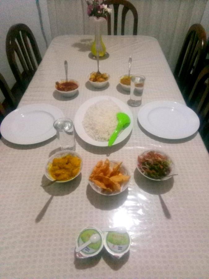 Nuwara Eliya Mountain View Homestay ภายนอก รูปภาพ